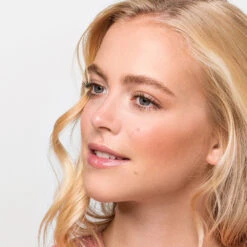 Sun Club Matt Bronzing Powder Palette -Pure Beauty Shop 4059729241795 201909 Website ApplicationLight1