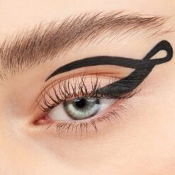 Stay & Play Gel Eyeliner 25 Stay & Play Gel Eyeliner -Pure Beauty Shop 4059729405241 Application MakroLight