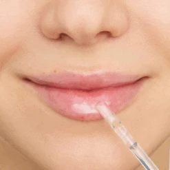 What The Fake! GLASS SHINE PLUMPING LIP FILLER -Pure Beauty Shop 4059729518682 3