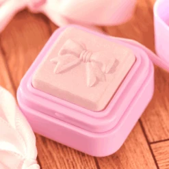 FaBOWlous Highlighter -Pure Beauty Shop 4059729521590 6