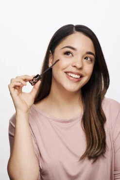 Lash Princess Volume Mascara 11 Lash Princess Volume Mascara -Pure Beauty Shop LPVbeforeafterwithwand