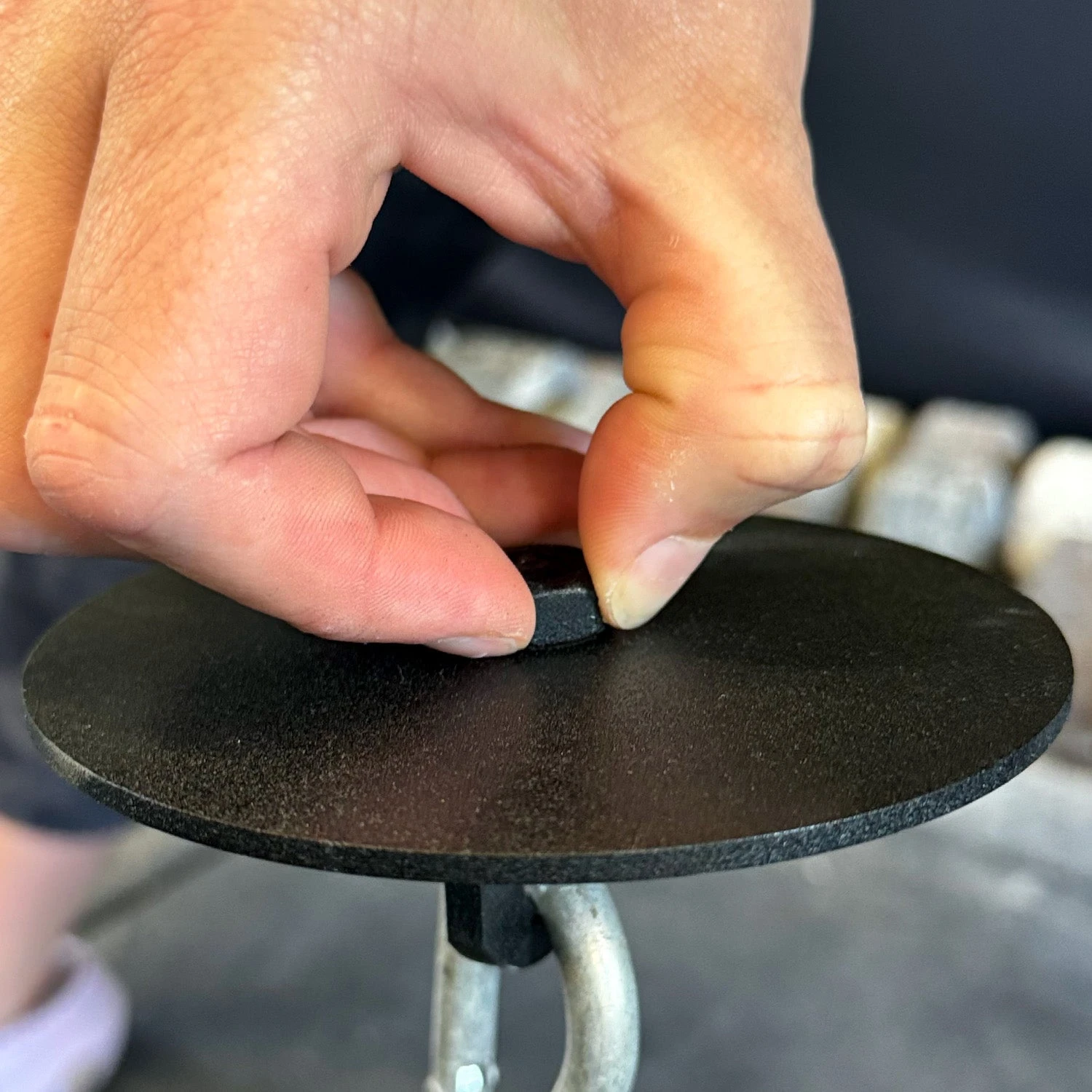 Nut Pinch 4 Nut Pinch - Image 2